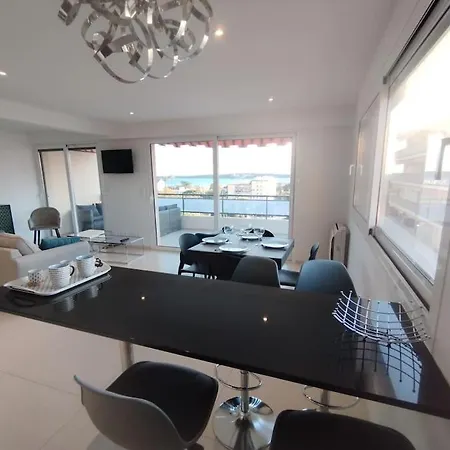 Vue T2 61m²+ Parking * קאן