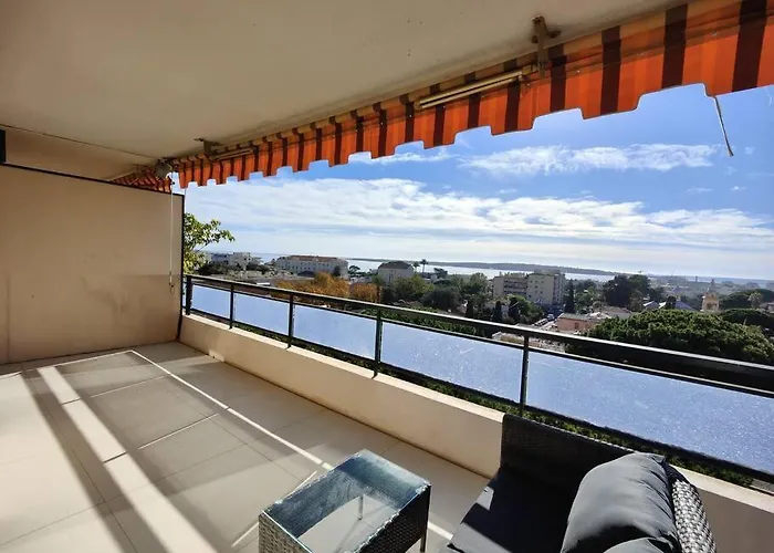 Vue T2 61m²+ Parking كان