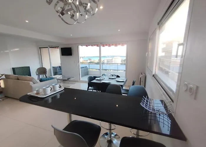 Vue T2 61m²+ Parking * كان