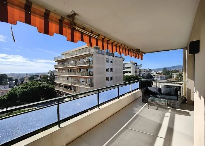 Vue T2 61m²+ Parking Appartement Cannes
