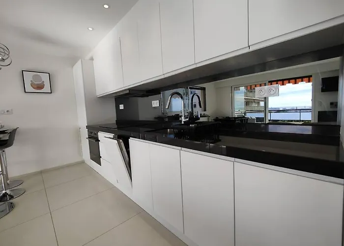 Vue T2 61m²+ Parking شقة